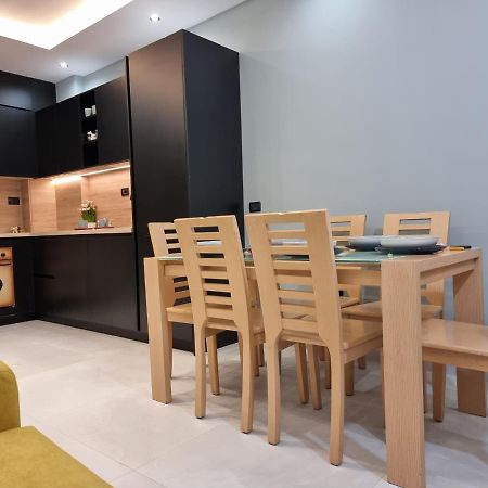 Holiday Apartment Near The Sea Durres Exterior photo