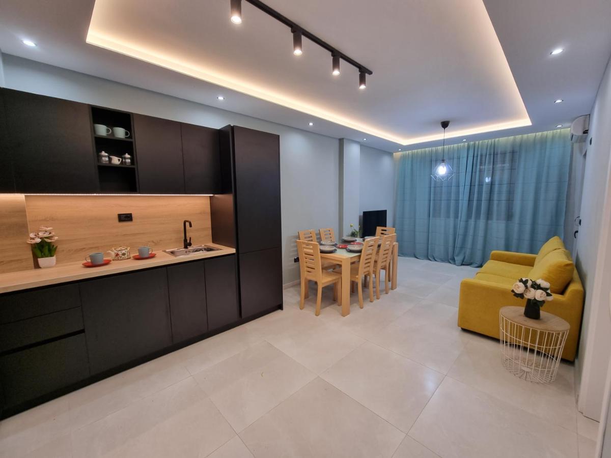 Holiday Apartment Near The Sea Durres Exterior photo